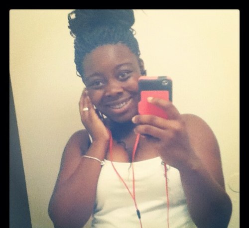 BrainsBeauty7's profile picture. --I'm a regualr girl ....i have my moments !