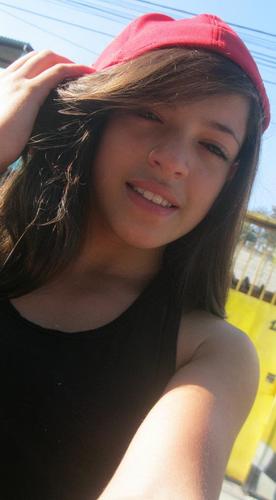 Sou  canceriana , boba , chata , muito #ciumenta , feliz , insuportavel , amo meu #Bebe_s2  i a minha best @Biiaaatriz_    . Quer saber mais segue ?