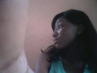 I am me,single and i luv to mingle.i luv to meet people in thier real selves