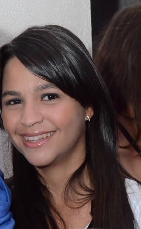 Sou uma pessoa alegre, com muita segurança no que faço e no que eu quero e amo minha familia e meu grande tesourOoo José netOoo,a razao de tudo em minha vida *-