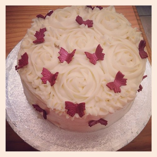 Lauras_bakery's profile picture. Hi I'm Laura! I bake cupcakes, celebration cakes and all kinds of sweet treats for any occasion 