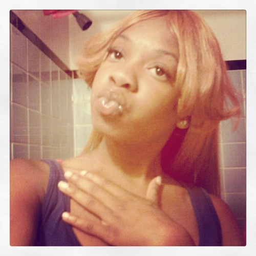 #FreeMyShanel/my Wife, #TEAMSHANEL no worries . B/c im KS Lake =) im living life & having fun soooo PLZ dont judgeME Don't lurk , Just F O L L O W #TeamCancer!