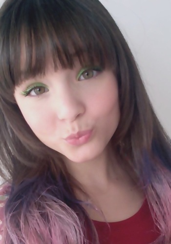 O amor de um fã por ela @larimanoela é realmente Mágico , nunca pare de se apresentar , Porque vc ja é ótima ♥.♥