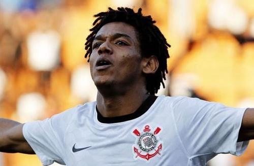 Corinthiano Fanático, publicitário, pescador de ilusões...
Não vou poder ir na final e estou vendendo meu Ingresso para a final. MSN: timao_ojeda@hotmail.com