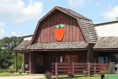 We are a family run apple orchard located in Jefferson, Iowa. We raise over 30 agricultural items. Come out to visit us and see what we have to offer!