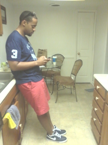 b_epic84's profile picture. Young, intelligent, black male in America thats on the rise. Favs are sneakers, books, travel, being real, etc.