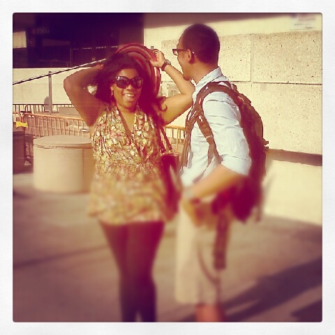 ahappytweet's profile picture. 