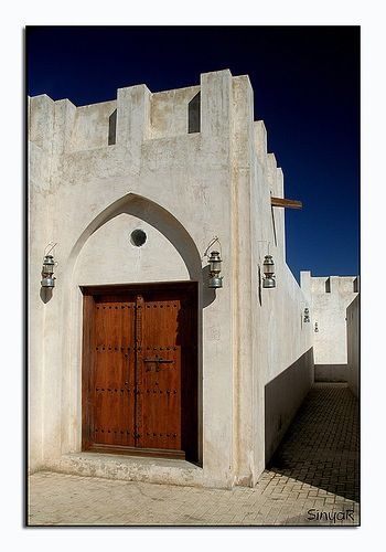 مطلوب و لدينا اراضي و فلل و عمارات استثمارية و سكنية