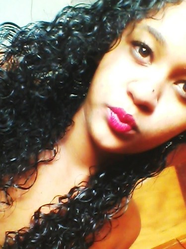 Sou como você me vê. Posso ser leve como uma brisa ou forte como uma ventania, depende de quando e como você me vê passar.