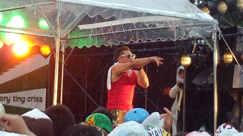 三重っ子ももクロファンです(*´∀｀)そしてレゲエmusic愛してます(*_*)あと彼女もね(*⌒▽⌒*)ぁARM STRONGかっこよすぎ握手してもらいました(*⌒▽⌒*)