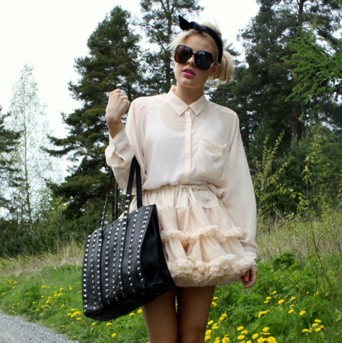 immayamy's profile picture. & I follow back!