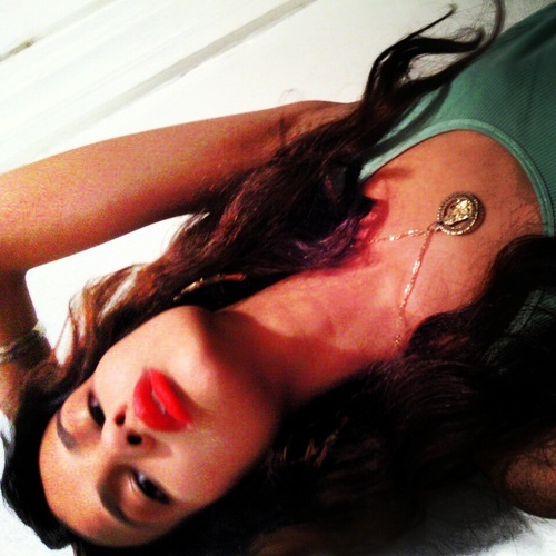 Nash ; 17 ; LEO ; dope pretty beautiful ; RiP boobie. #teamFOLLOWback #teamMACCiN ; sinqle & never plan on settlinq ' after i qraduate = ARMY