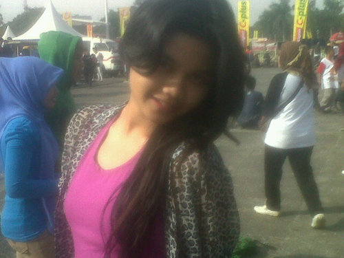 Pin: 27F21BD2