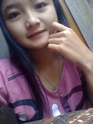 Gandhini27's profile picture. 