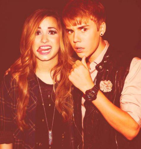 belieber forever! @justinbieber i s2 u!  meu meu amor pelo kidrauhl só as beliebers entendem! meu lema? #NSN! seguida pelo justin dia __/__/__ since:08/01/12