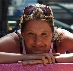 AnitavandeLoo's profile picture. Sinds 1990 werkzaam bij BJ Brabant. Nu al een flink aantal jaren werkzaam bij het Jongeren Inloop Punt in de Molenstraat.