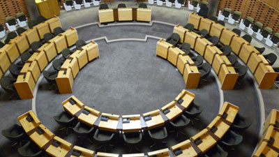 Hounslow Council's Twitter stream lets you get involved in the democratic process in Hounslow. Regular live tweets from some of the main council meetings.