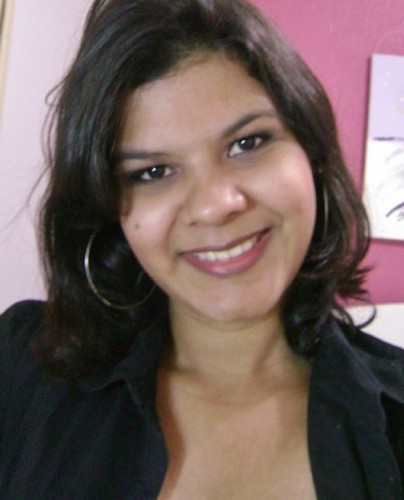 Assistente Social, especialista em Gestão de Recursos Humanos.