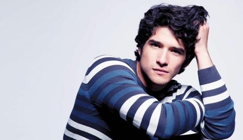 Filho de @Jake_Quileute 
Pedacinho de mau caminho!
Sobrinho de @Tha_Cullen_fc_
#solteirinho