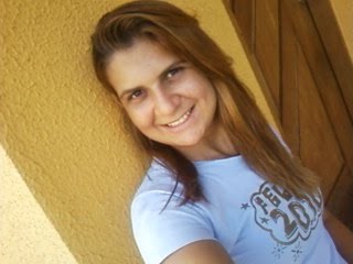 ♫Eu te amo cada dia mais...eu te amo e sei que sou capaz, de cuidar de vc e de retribuir uma porção dobrada de AMOR...♫♫
                   TE AMO Rodrigo ♥