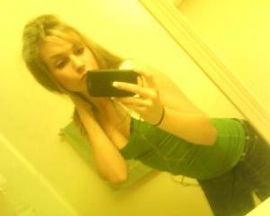 _mgbeezy's profile picture. #Celtics #KidInk #Tank | 21 years young ! proud wife of @Abe_ink | I follow back(: