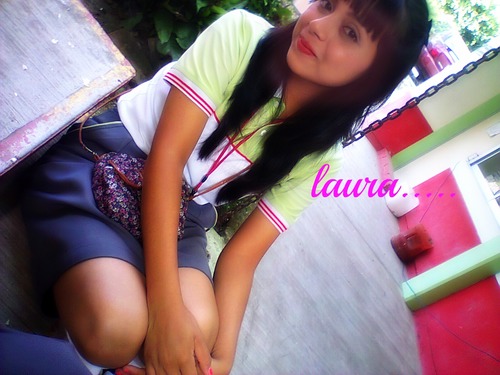 acerca de mi .... soy buena onda :3 y me gustaandar con mis amigos.. musica... y besar :)