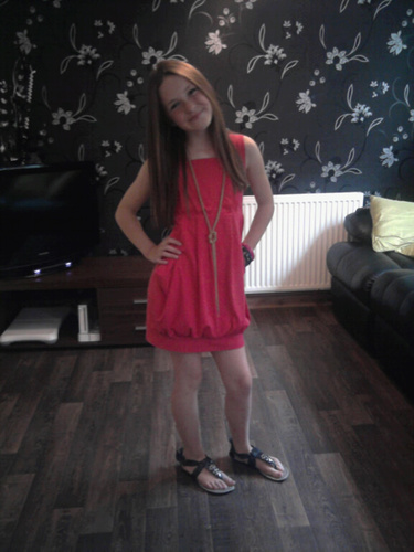 follow me and ill follow u!!x