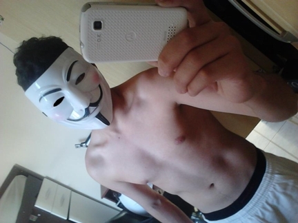 Status: Revoltado Com o Mundo

Training,Music & You! I Need! Now!!

#AnonymousBrazil