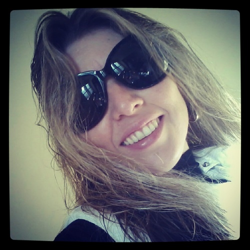 EmiliaGomes7's profile picture. 