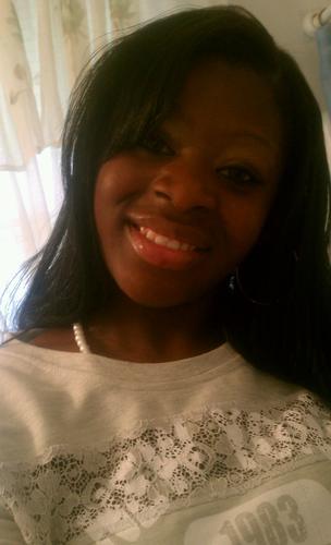 im MYESHA &nd yep im bad , so is my follow button so fuck her and tap that (8-teen) &nd single!!