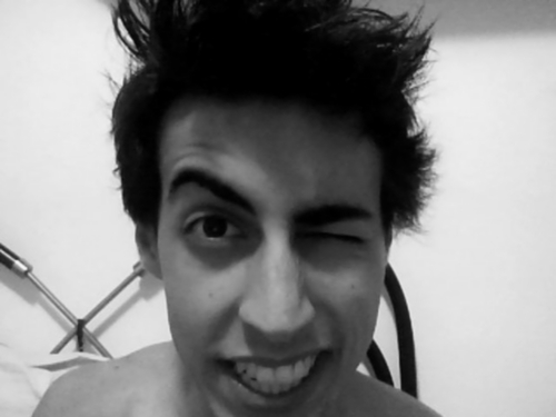 Canal de Twitcam do cantor Gu Munhoz, controlado por sua assessoria.

Twitter Oficial: @GuMunhoz
Facebook Oficial: http://t.co/BygQiAKHxl