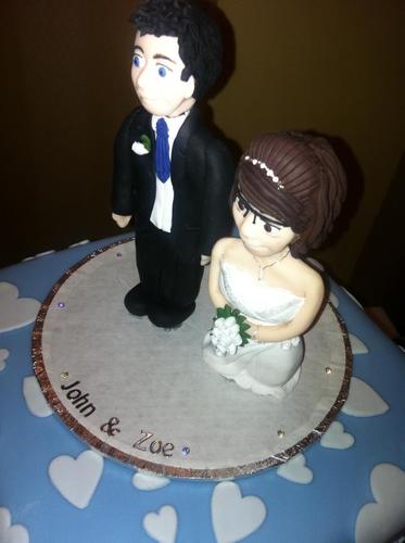 Pobrobinson's profile picture. All tweets must end with a pointless hashtag #whythehellnot