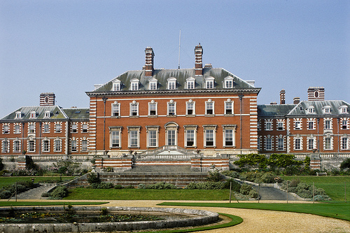 A running commentary on one of Britians finest boarding schools set in the heart of Dorset.