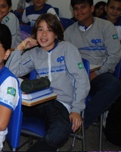 Vickttor Nichkollas Brunnot,eh esse só são meus três primeiros nomes,tenho 12 anos,nasci na França,minha mãe é italiana e hoje eu moro em Teresina,PI