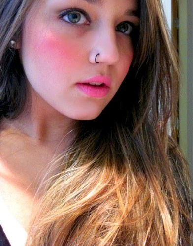 Tenho 16 anos, sou linda e namoro o Pedro bjs