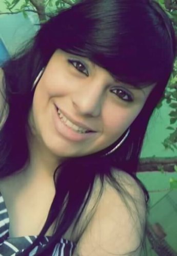 Sou como você me vê.
Posso ser leve como uma brisa ou forte como uma ventania,
Depende de quando e como você me vê passar.

(clarice lispector)