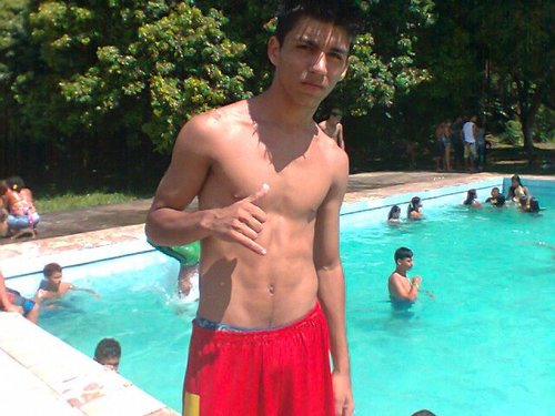 só aquele amigo que vc ainda não tem mas se quiser ter aperte em siga kskksksaksaksaksak
