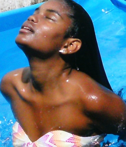 16 anos, aquariana.