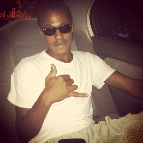 LilBones_200's profile picture. fucks with ah few ion need new nighaz fuckn with me 200