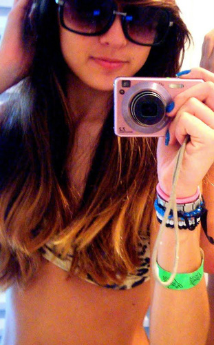 Amo futebol,pizza,praia,amo bring me the horizon,ufc e tudo mais