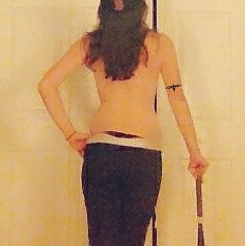 Oh, you play baseball? Excuse me while I take off my clothes;) Give this baby anon a follow:) #teamfollowback #southpawswag Thanks doll3