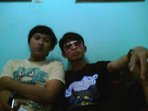 teronk_rebel's profile picture. generasi penuh alkohol tapi tetap kreatif, equality, & sopan santun