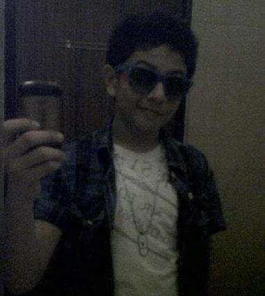 Ace ALshdefat / taong WAlang MAGAWA!! :D / Follow and Follow BAck :D