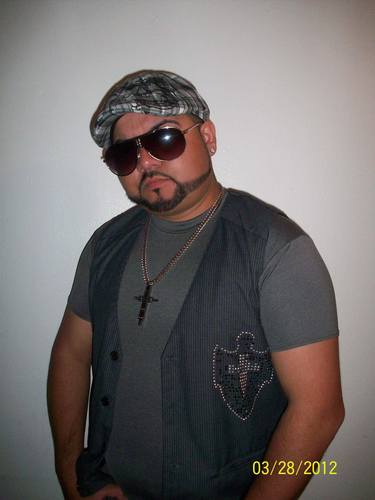 JhonnyQuesttt's profile picture. im an artist agent ,promotor,i also works in goldenteamproductions@gmail.com instagram@jay_qu_offical