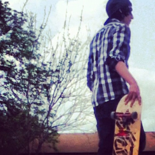 Arnulfo Cervantes: Skateboarding. Dubstep. Comic Books. Junior year. I like you if you like me. #Libra