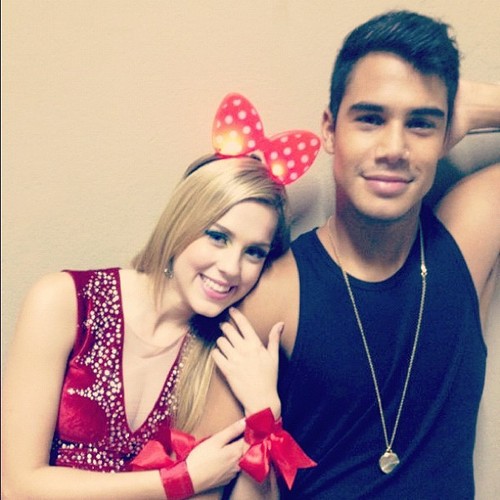 Minha Rainha , eu te amo e sei que minha hora um dia vai chegar é so acreditar nos meus sonhos que eu vou alcançar. te amo @Sophiaabrahao ∞