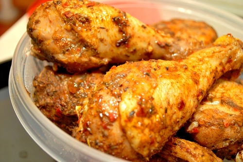 ChiSmallChops's profile picture. Child of God, Food lover, fun loving babe, gifted chef willing to share her kitchen creations with you! Call 443- 826-9498