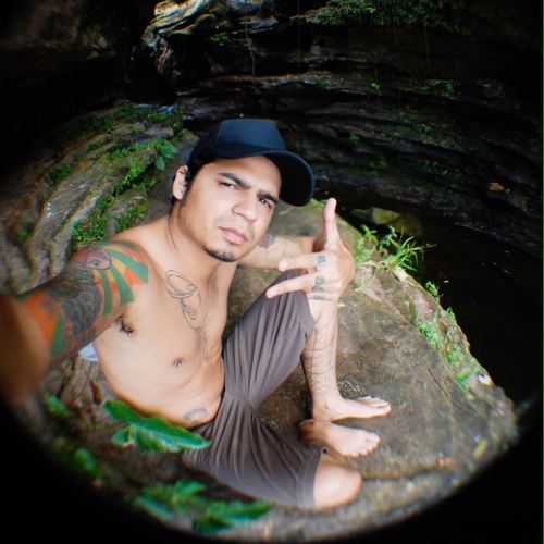 Estudante de Publicidade, Fotógrafo e Assistente de Arte na Time Propaganda.
