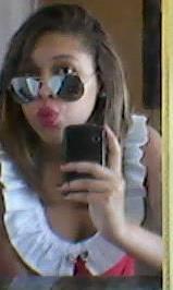 Eu que vivo com α cαbeçα nα luα, com músicα no ouvido e corαção nα bocα :)eu sou meninα e mulher, eu sei muito bem o que quero . Quer saber mais segue aii :)