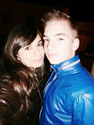 mis mejores momentos son cuando te tengo entre mis brazos y no tengo  prisa de irme porque no quiero separarme de ti
! :D